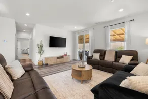 The Victorvilla | 5BR Retreat, Near Mall & Freeway - Image 3
