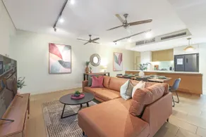 Waterfront Aqua Suite Water Views, Sleeps 5 - Image 2