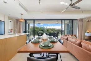 Waterfront Aqua Suite Water Views, Sleeps 5 - Image 3