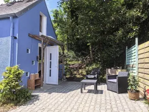 The little blue house - Image 2