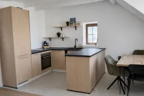 3-Bedroom Top-Floor Apartment (T4) with Nature View, Bright and Airy - Image 3