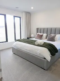 New house - Premium luxury, 4 king beds 3 bath. - Image 2