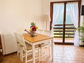 The Terrace Overlooking Lake Como - Image 4