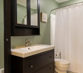 Gorgeous ranch house at the terrace ave 3 bdr - Image 4