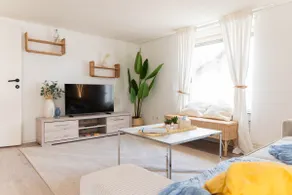 Beyond Cozy, Coastal Design, Balkon & Parkplatz - Image 4