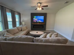 Summer Getaway - 3BR/2 Bath Home w/ Pool Access - Image 3