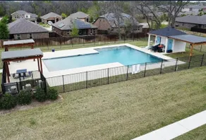 Summer Getaway - 3BR/2 Bath Home w/ Pool Access - Image 2