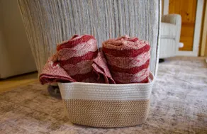 The Cozy Cabin | Fireplace & Flexible Stay Promo - Image 4