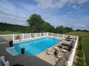 Farmhouse with pool near Ark Encounter - Image 2