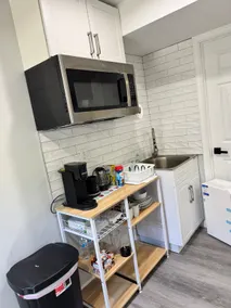 Entire basement 3 rooms 2 full baths free parking - Image 2