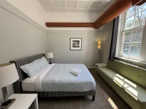 Stunning loft in a perfect location - Image 2