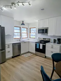 Willow Breeze Bungalow - Image 2