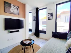 Le Jungle Duplex: Design & Comfort in Bègles - Image 4