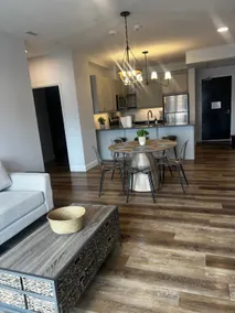 New The Carlyle 208 4BR Beachside Condo in Grand Bend - Image 2