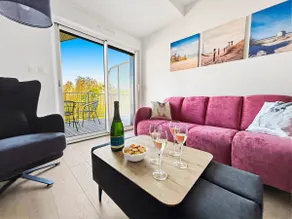 Bright 2-room apartment, balcony, private parking, beach within walking distance! - Image 4