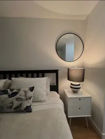Beautiful Spacious Apartment in Downtown/Chinatown - Image 2