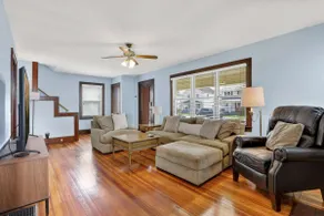 Charming Newark Home|King Bed+Theater room - Image 4
