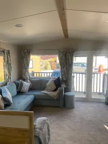Coworth Deluxe Cabin with Garden - Image 4