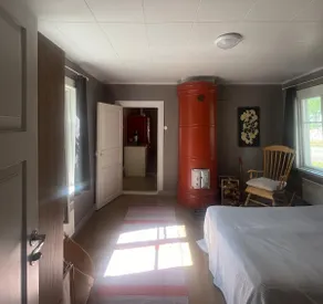 Small wooden house - Image 3