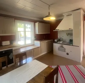 Small wooden house - Image 5