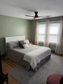 Convenient & Cozy Peaceful, Bungalow - Image 3