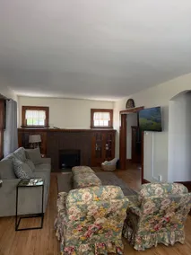 Convenient & Cozy Peaceful, Bungalow - Image 2
