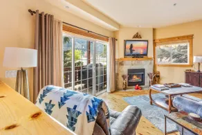 Leavenworth Luxury Condo Fireplace Porch & BBQ - Image 4