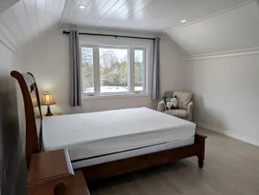 Rental with BBQ Deck, Ontario - Image 4