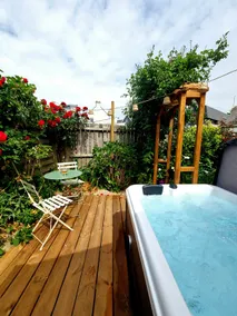 Fisherman's cottage, Jacuzzi, 40 m from the beach - Image 5