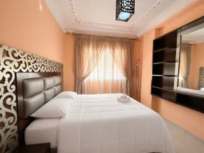 Traditional Luxury Apartment- Near Airport & Beach - Image 2