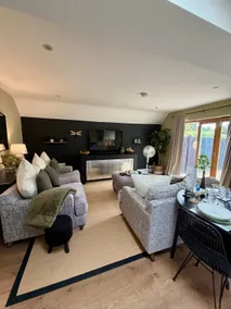 The Lodge Dinton - Business & Couples Retreat - Image 3