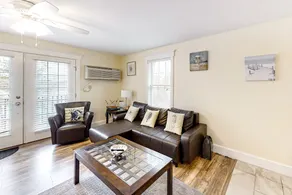 1BR water-view condo with deck & WiFi - Image 2