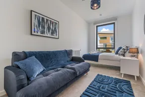 Wembley 3 Bed Stadium Views Pool Table Sleeps 10 - Image 5