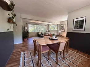 South Hills Guesthouse - Image 2