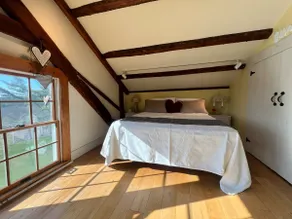 Clarks Cove Farm- Honeymoon Suite- Sunset views! - Image 4