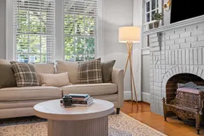Garden Suite on Gladys | Historic Midtown Duplex - Image 3