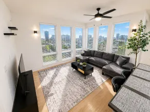Luxury 2BR Steps from Railroad Park - Image 3