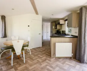 Modern chalet in wooded surroundings - Image 4