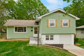 Modern 3BR | Sleeps 9 | Mins to Arrowhead & KC - Image 2