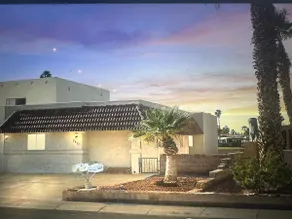 4 Bedroom River Home on Golf Course Near River - Image 2
