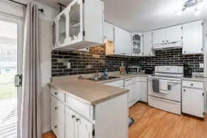 Owen Sound/ Waverly Heights/Relaxation! - Image 5