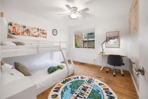 Spacious 2BR Home, Near UW, Parks & Station - Image 4