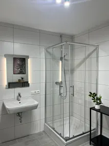 NewHoft Living Stadt-Apartment - Image 3