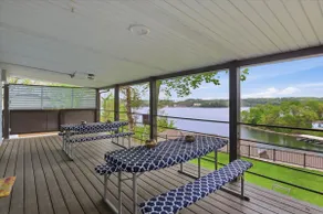 Perfect Lake Escape Near Bagnell Dam Strip - Image 4