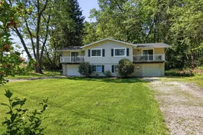 3BR Home for 8 | Near Portage Lakes + Yard - Image 4