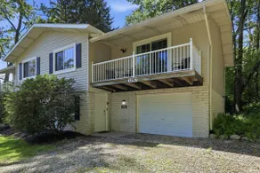 Large Group Stay in Portage Lakes | 6BR, Sleeps 16 - Image 4