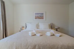 Nougat Suite · 4-Room Apartment near Lake Zurich - Image 5