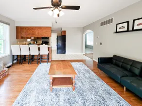 Your perfect Madisonville retreat - Image 3