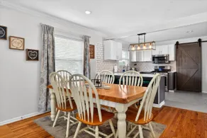 Premier Louisville home with exclusive home gym! - Image 2