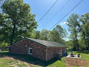 The Hearthside Haven: A Relaxing Rural Getaway - Image 2